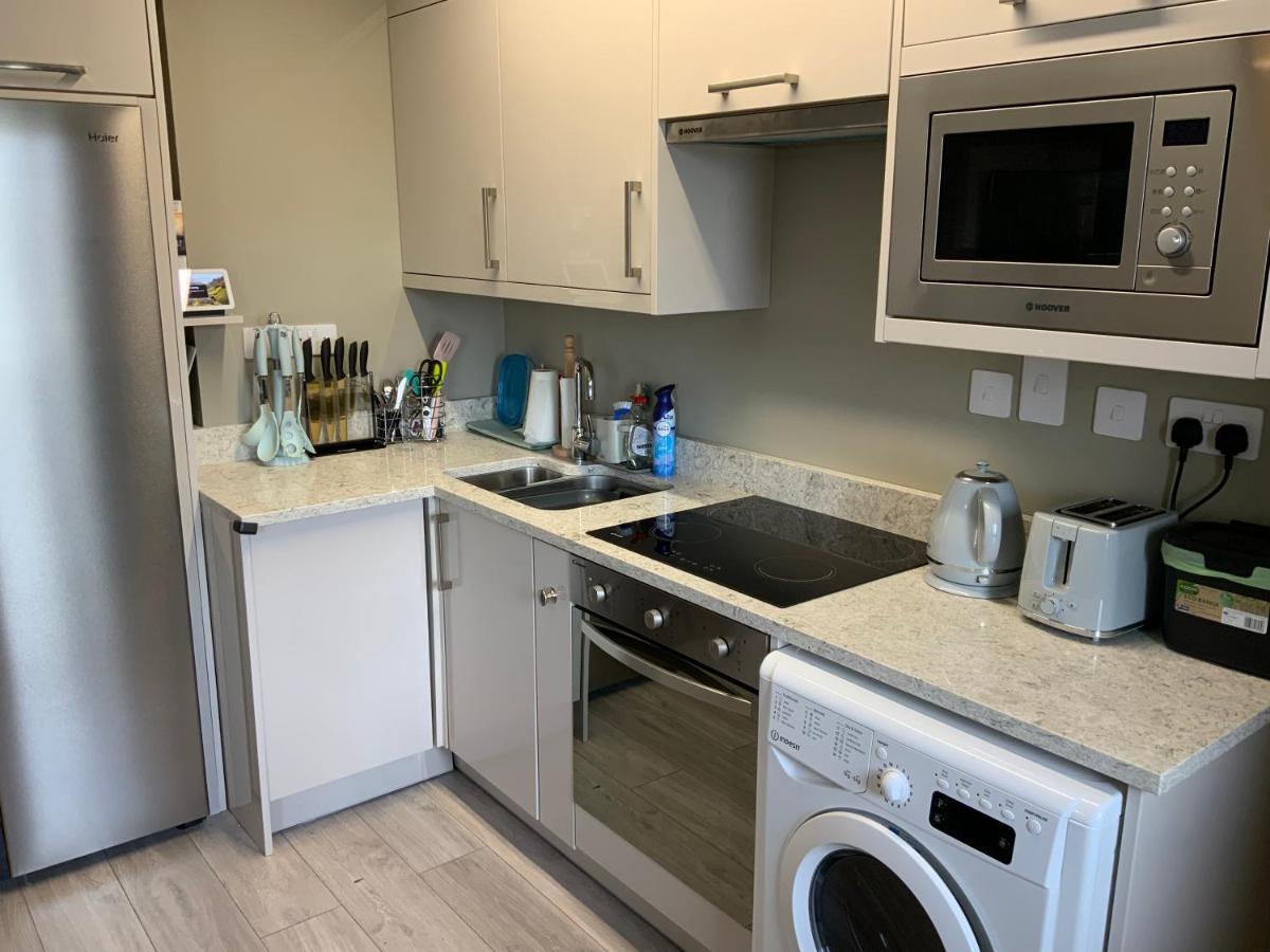 Small,Smart,Tidy 2 Bed Apartment ゴールウェイ エクステリア 写真